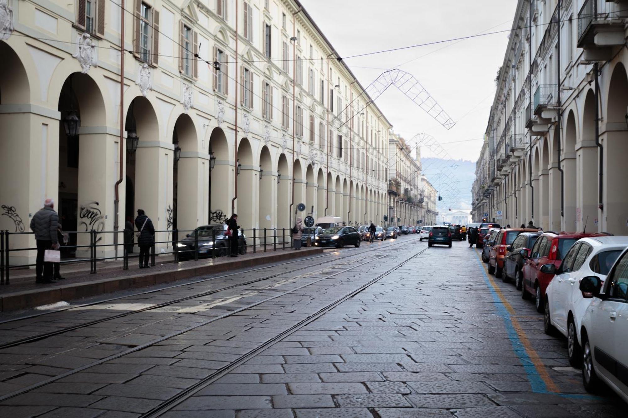 Renovated 3 Bedroom Apartment In The City Center Torino Eksteriør billede